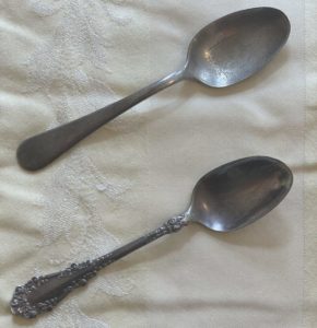 Two spoons side by side
